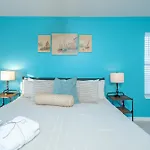 Palm Cove Vacation Home- One Level, Community Pool, Pet Friendly