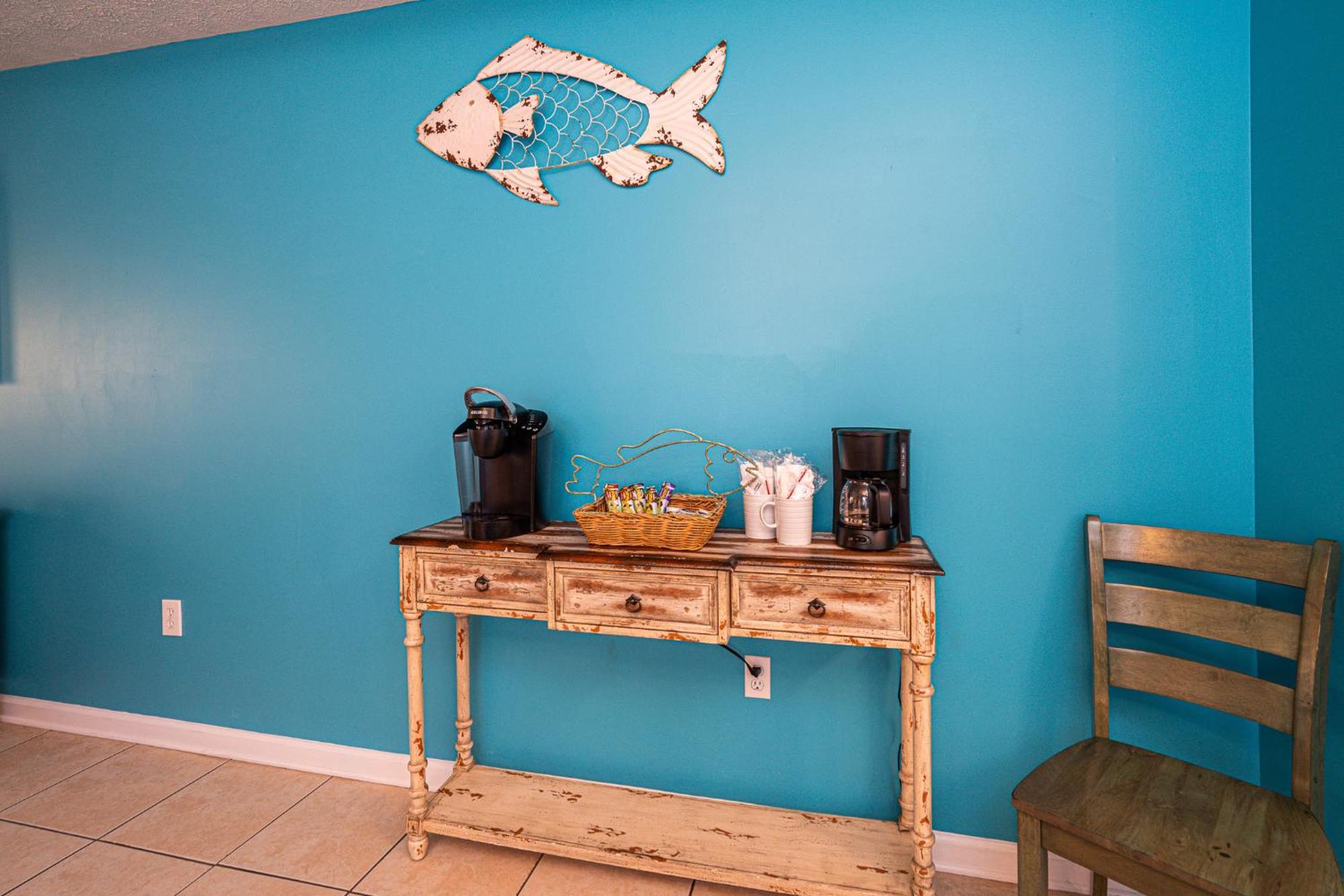 Palm Cove Vacation Home- One Level, Community Pool, Pet Friendly Holiday home *