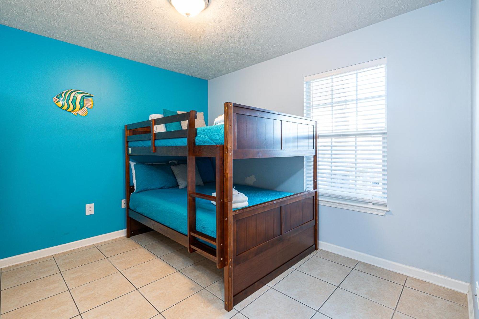 Palm Cove Vacation Home- One Level, Community Pool, Pet Friendly Holiday home
